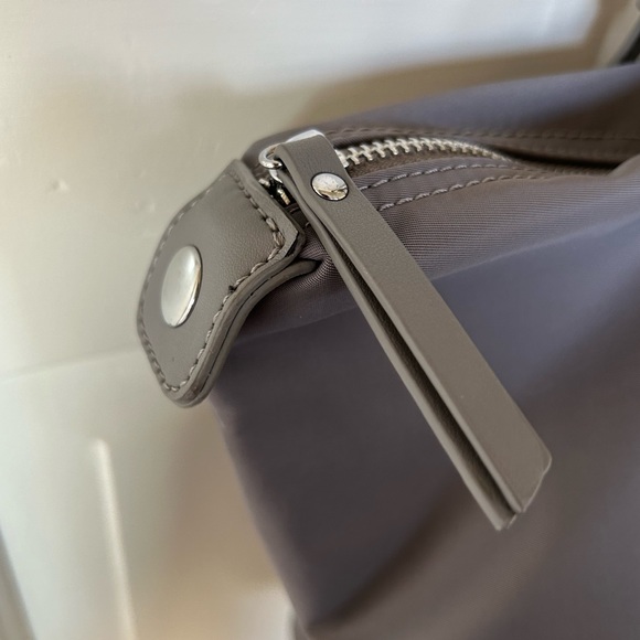 Gray Shoulder Tote Bag - Picture 7 of 16